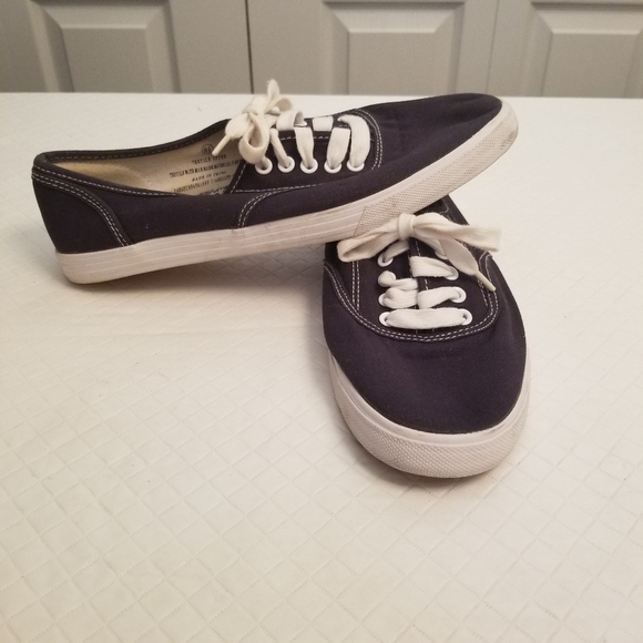 MOSSIMO SUPPLY CO Black Canvas Walking Tennis Shoes Womens Size 8.5 - Picture 2 of 8